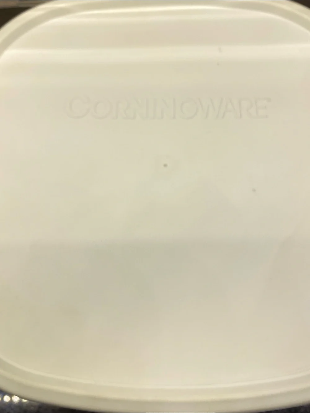 Corningware White 5-Quart Ceramic Casserole Dish W/ Plastic Corning Lid